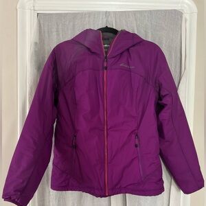 Eddie Bauer Women’s First Ascent Magenta hooded jacket. Sz Med. Excellent.